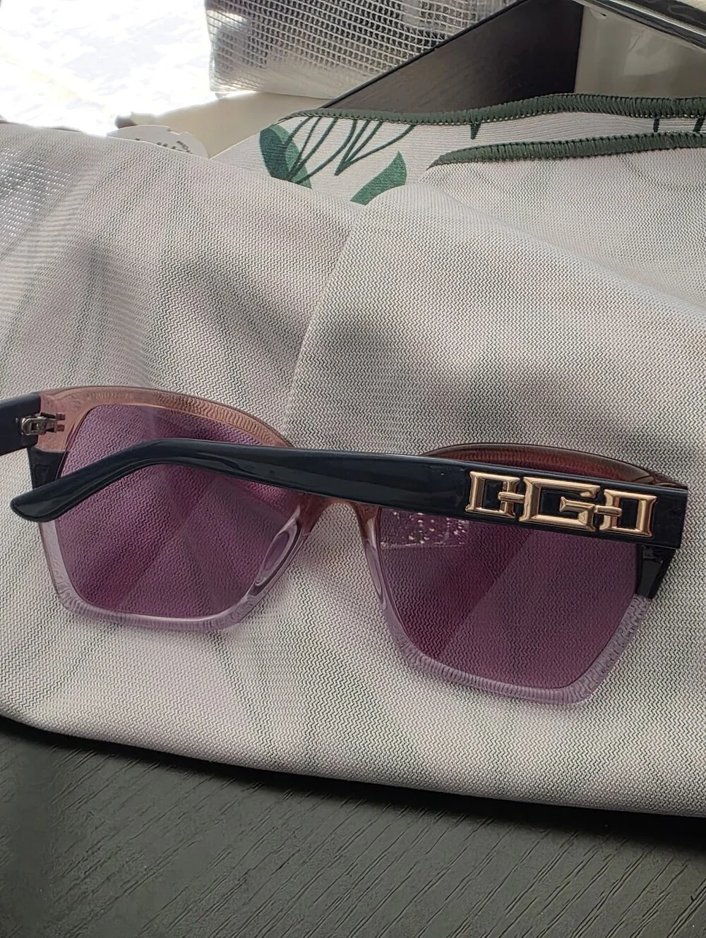 New Guess GU7912 Pink Navy Blue Gold Logo Sunglasses 55mm